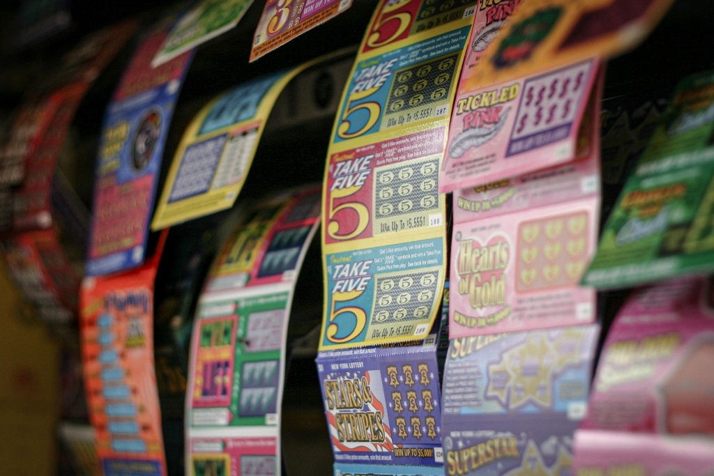 Buy an Entire Roll Choose the Right Store for scratch Off Lottery Tickets